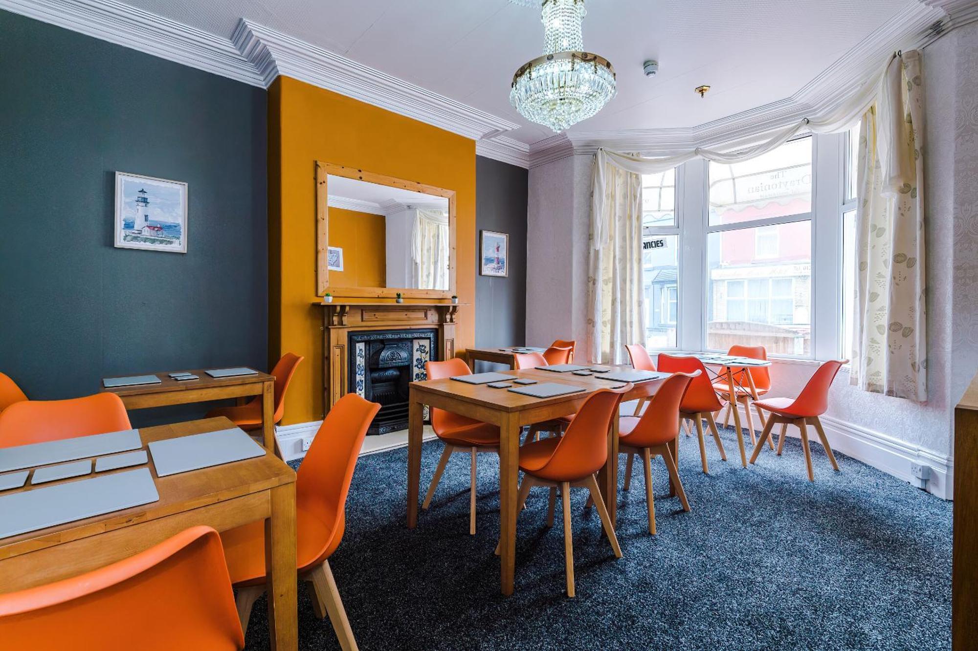 Pebbles Guest House Blackpool Buitenkant foto